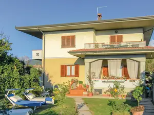 Ferienhaus für 8 Personen (130 m²) in Montignoso