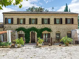 Ferienhaus für 10 Personen (240 m²) in Macerata