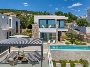 Ferienhaus für 8 Personen (200 m²) in Crikvenica