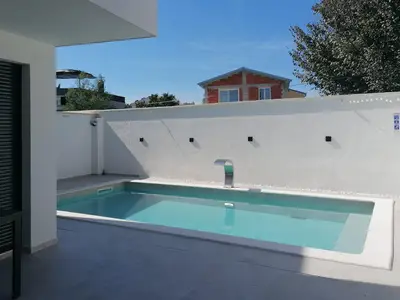 pool