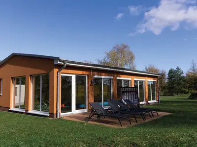 Poolhaus mit Sauna