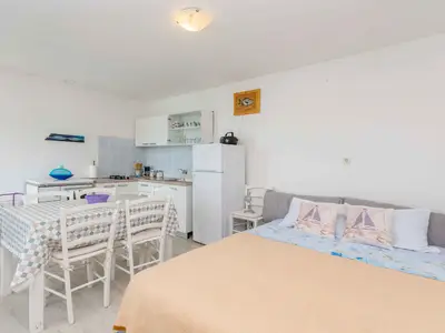 Ferienhaus für 6 Personen (80 m²) in Tkon 6/10