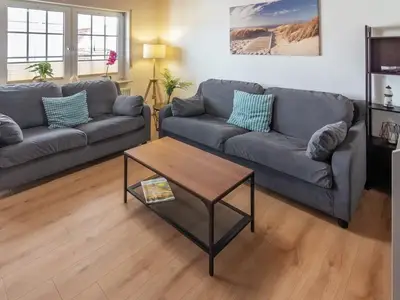 Ferienhaus für 8 Personen (100 m²) in Norden 1/10