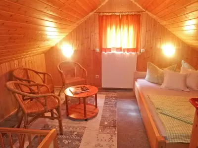 Berghütte: Dachschlafzimmer