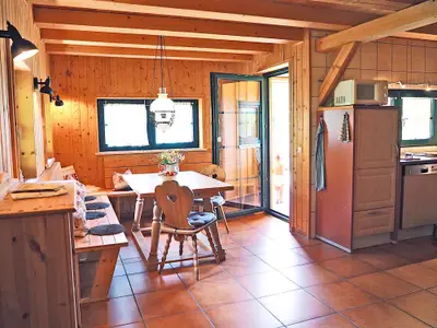 Waldhaus: großzügige Küche