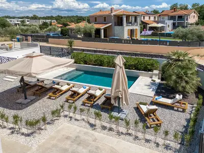 Ferienhaus für 12 Personen (330 m²) in Poreč 5/10
