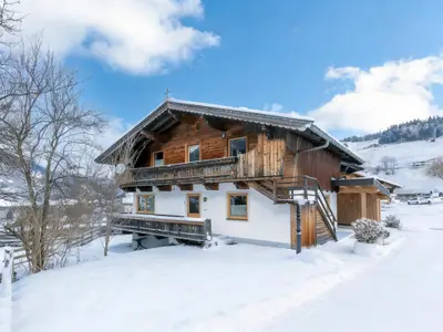 Außenseite Ferienhaus [Winter]