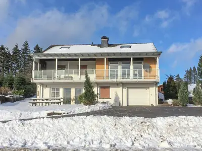 Außenseite Ferienhaus [Winter]