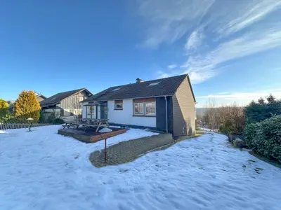 Außenseite Ferienhaus [Winter]