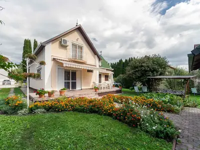 Ferienhaus für 8 Personen (120 m²) in Balatomáriafürdö 1/10