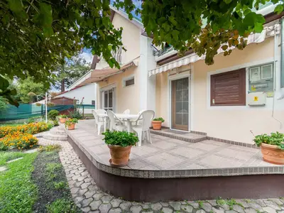 Ferienhaus für 8 Personen (120 m²) in Balatomáriafürdö 2/10