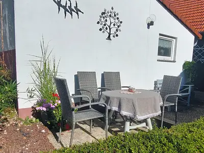 Bergfeldhof-Hausansicht und Terrasse