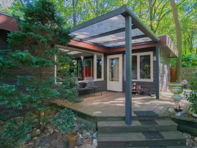 Außenseite Ferienhaus [Sommer]