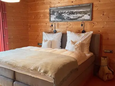 D57EDAE5-15CA-4A68-B500-B4AA585177CE_1_105_c