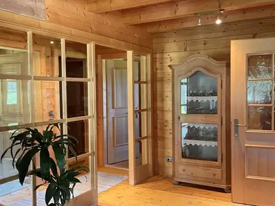 E4DE36A4-B40A-4402-A852-E3F7CF316799_1_105_c