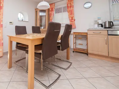 Ferienhaus für 4 Personen (110 m²) in Krummhörn Greetsiel 10/10