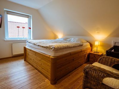 großes Schlafzimmer oben