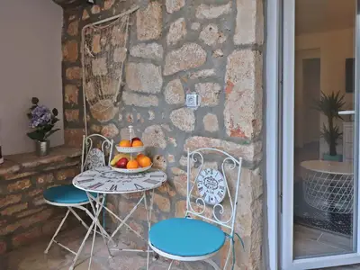 Ferienhaus für 4 Personen (60 m²) in Stari Grad 1/10