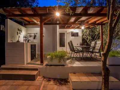Ferienhaus für 4 Personen (36 m²) in Stari Grad 1/10