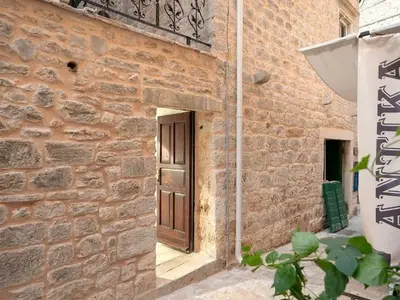 Ferienhaus für 2 Personen in Stari Grad 2/10