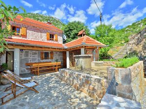 Ferienhaus für 4 Personen (46 m²) in Starigrad-Paklenica