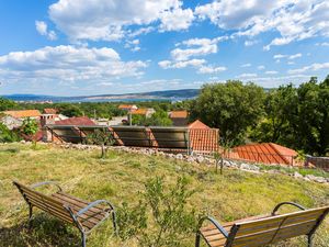 Ferienhaus für 8 Personen (186 m&sup2;) in Starigrad-Paklenica