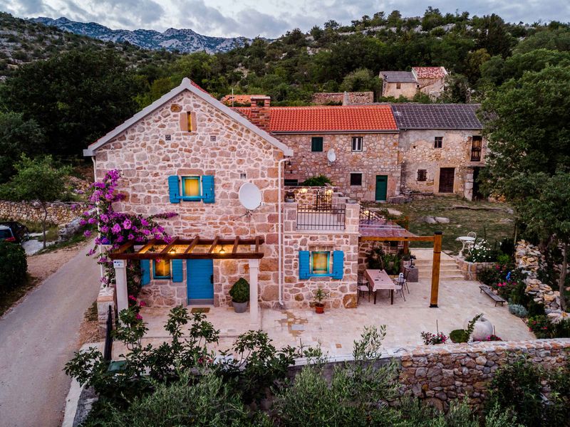 23959276-Ferienhaus-4-Starigrad-Paklenica-800x600-0