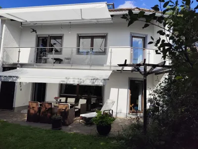 Ferienhaus für 6 Personen (272 m²) in Starnberg 1/10