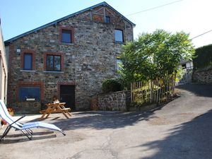 19337668-Ferienhaus-8-Stavelot-300x225-3