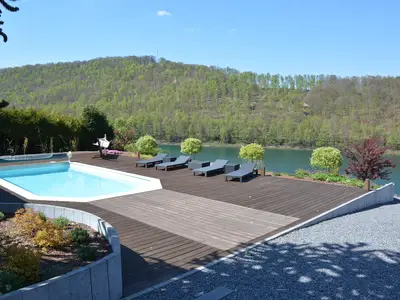 PoolOfHouse