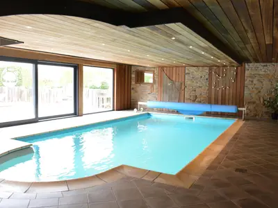 PoolOfHouse