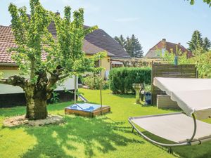 23738204-Ferienhaus-4-Steffenshagen-300x225-0