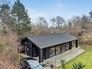 24002754-Ferienhaus-7-Stege-300x225-0