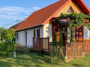 23756900-Ferienhaus-4-Stegersbach-300x225-3