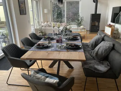 Esszimmer und Wohnbereich