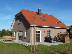 23953056-Ferienhaus-6-Sternberg-300x225-1