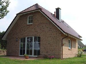 23952953-Ferienhaus-4-Sternberg-300x225-1