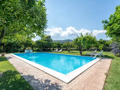 PoolOfHouse