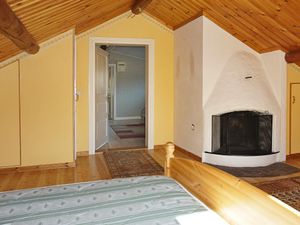 18734919-Ferienhaus-6-Stockaryd-300x225-1