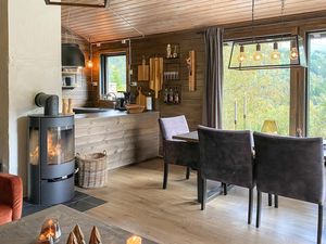 23949488-Ferienhaus-6-Stordal-300x225-4