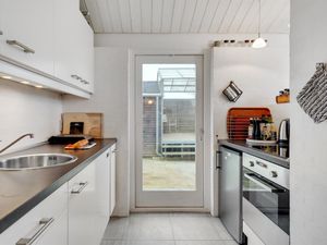 23866592-Ferienhaus-4-Storvorde-300x225-1