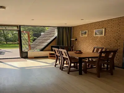 DiningRoom