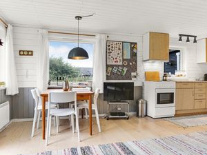 23757403-Ferienhaus-5-Strandby-300x225-3