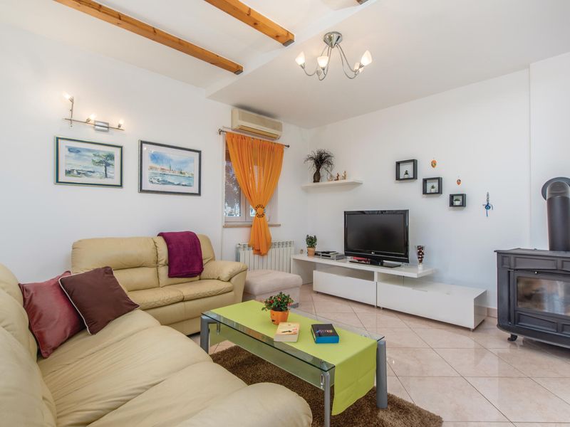 23949382-Ferienhaus-8-Stranici-800x600-2