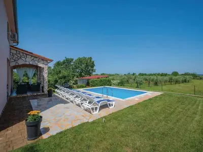 Ferienhaus für 8 Personen (150 m²) in Stranici 9/10