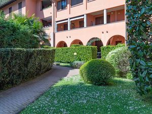 24001533-Ferienhaus-4-Stresa-300x225-5