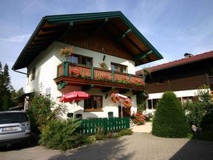 23773390-Ferienhaus-5-Strobl-300x225-0