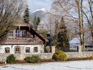 23852528-Ferienhaus-6-Strobl-300x225-1