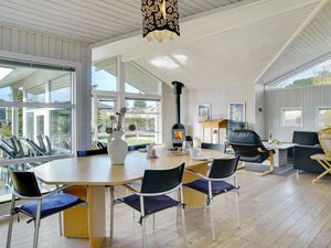 23729741-Ferienhaus-6-Strøby-300x225-1