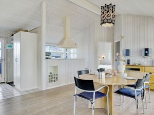 23729741-Ferienhaus-6-Strøby-300x225-5